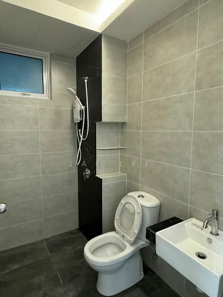 Condominium for Rent at QuayWest Residence - Jae Lee - Bathroom - PropertyGuru.com.my