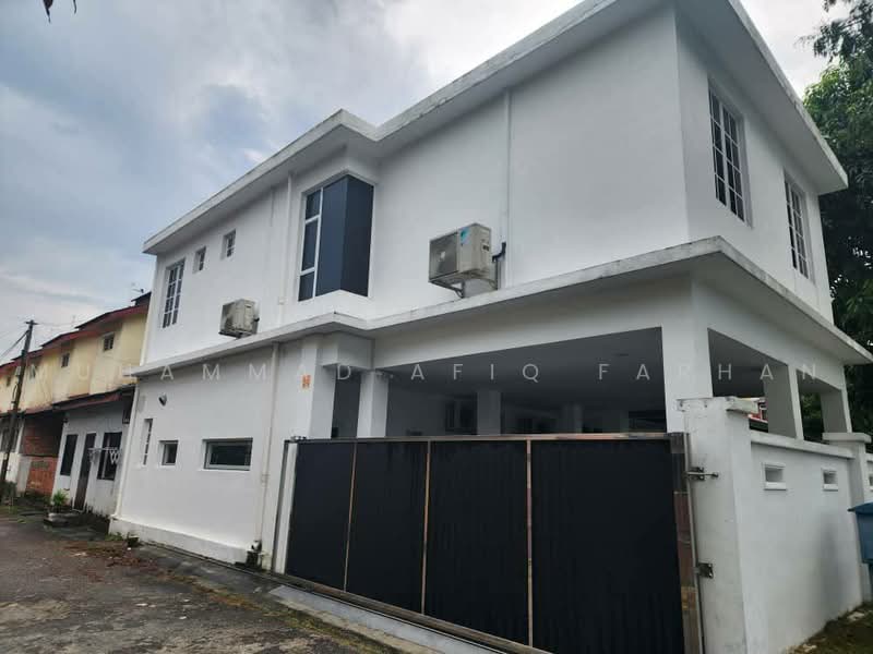 2-storey Terraced House for Sale in Johor Bahru (Johor) - MUHAMMAD AFIQ FARHAN - Exterior - PropertyGuru.com.my