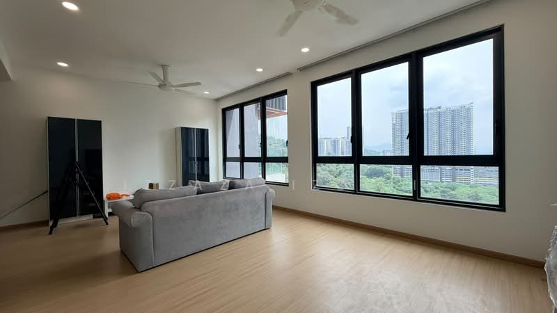 Kondominium untuk Disewa di Trinity Pentamont - Izzaza Izzati - Living Room - PropertyGuru.com.my