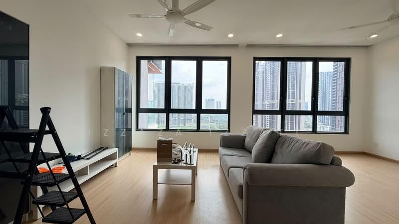 Kondominium untuk Disewa di Trinity Pentamont - Izzaza Izzati - Living Room - PropertyGuru.com.my