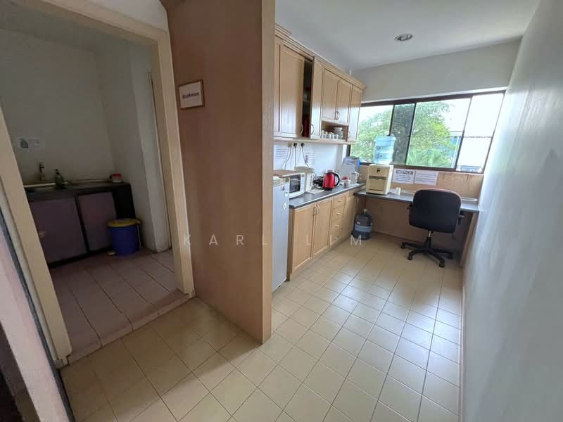Kilang Berkembar untuk Dijual di Taman Perindustrian Cemerlang (Ulu Tiram) - Karl Lim - Kitchen - PropertyGuru.com.my