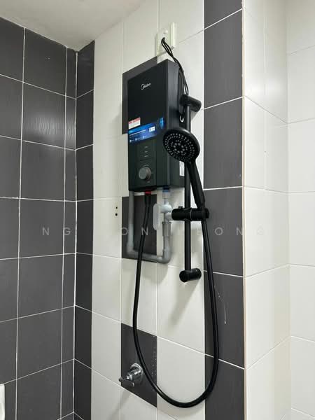 Kondominium untuk Disewa di Koi Boulevard - Ng Hon Keong - Bathroom - PropertyGuru.com.my