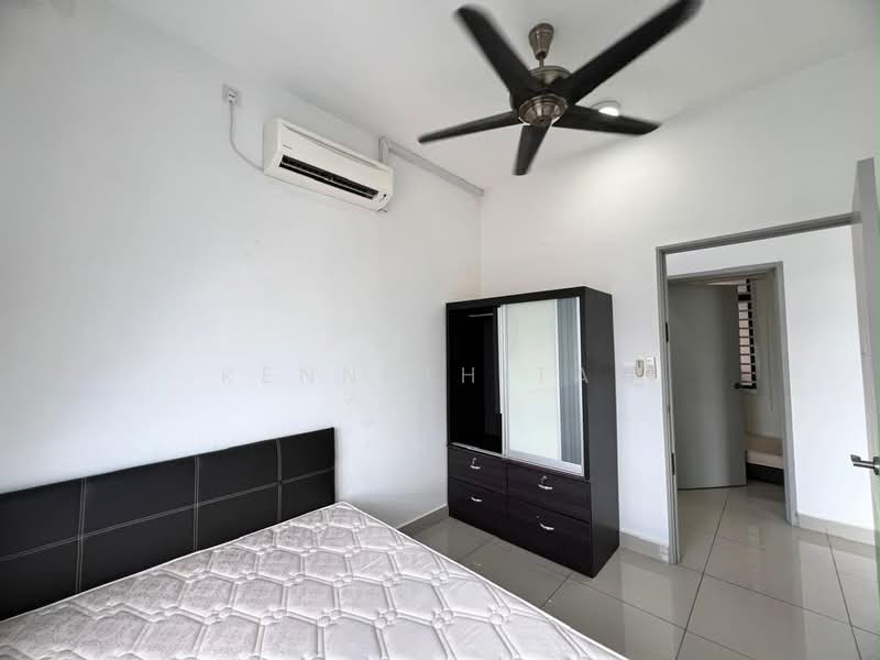Pangsapuri untuk Disewa di Austin Regency (Pangsapuri Austin Perdana) - Kenneth Tan - Bedroom - PropertyGuru.com.my