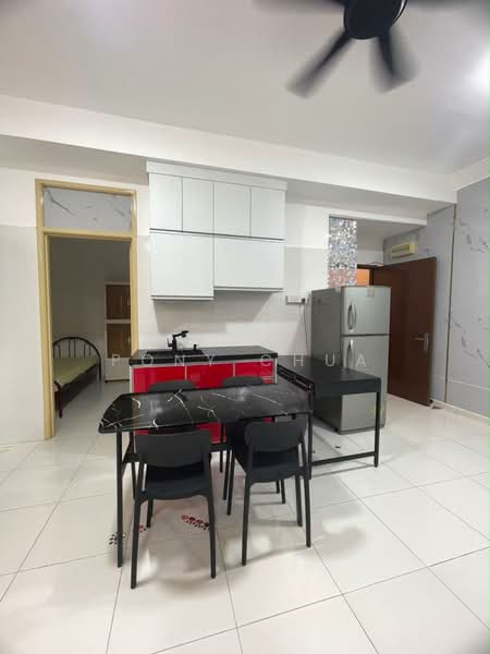 Kediaman Servis untuk Disewa di The Sky Executive Suites - Pony Chua - Kitchen - PropertyGuru.com.my