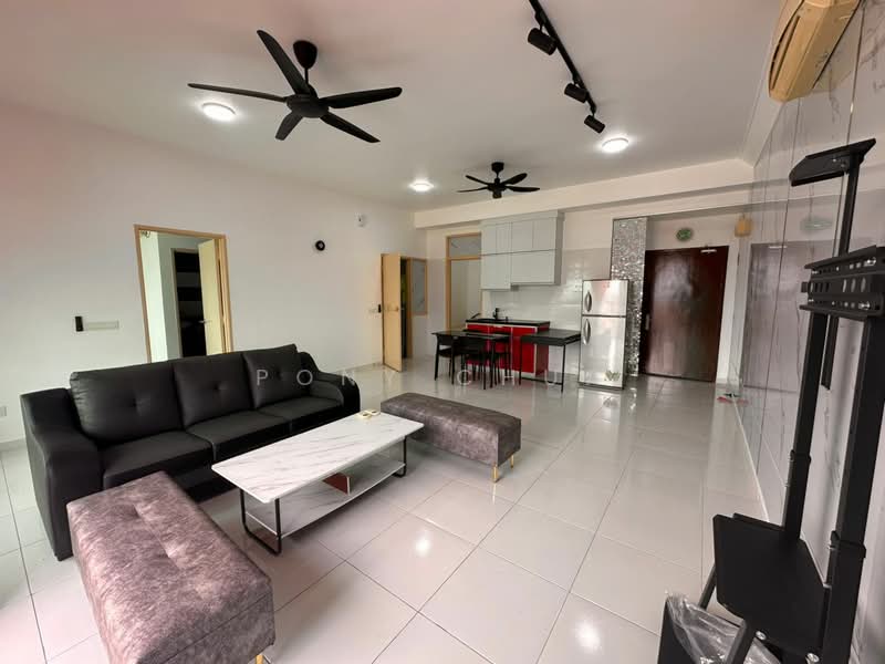Kediaman Servis untuk Disewa di The Sky Executive Suites - Pony Chua - Living Room - PropertyGuru.com.my