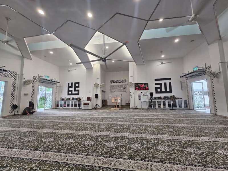 Kondominium untuk Disewa di Flora Rosa - Azizirrahim . - PropertyGuru.com.my