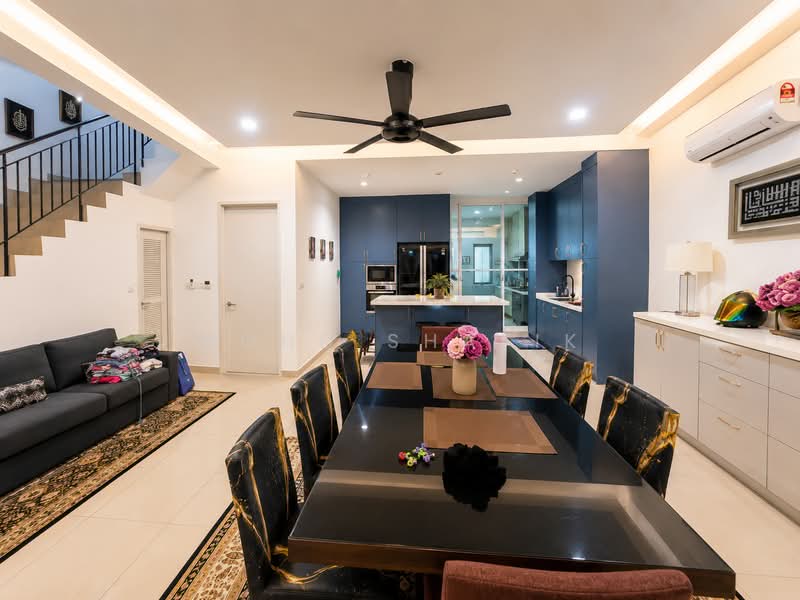 Rumah Teres 2-Tingkat untuk Dijual di Cyberjaya (Selangor) - Mohd Shafik - Living Room - PropertyGuru.com.my