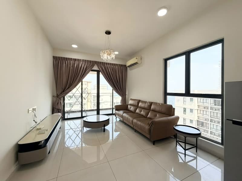 Kondominium untuk Dijual di Bay Point @ Country Garden Danga Bay - Venice Tang - Living Room - PropertyGuru.com.my