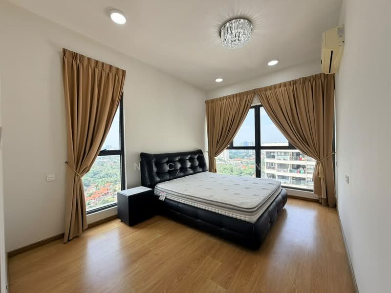 Kondominium untuk Dijual di Bay Point @ Country Garden Danga Bay - Venice Tang - Bedroom - PropertyGuru.com.my