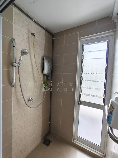 Condominium for Rent at The Zest @ Kinrara 9 - Zulhaikal Asmadee - Bathroom - PropertyGuru.com.my
