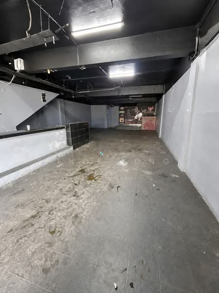 Retail Space for Rent in Kawasan 18 (Klang) - Vince Yong - Interior - PropertyGuru.com.my
