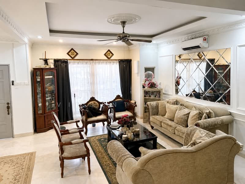 Rumah Teres 2 Tingkat untuk Dijual di Ara Damansara (Selangor) - Vincent Liaw - Living Room - PropertyGuru.com.my