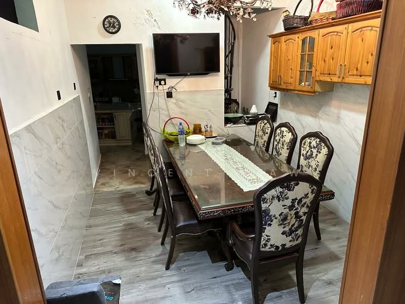 Rumah Teres 2 Tingkat untuk Dijual di Ara Damansara (Selangor) - Vincent Liaw - Dining Room - PropertyGuru.com.my