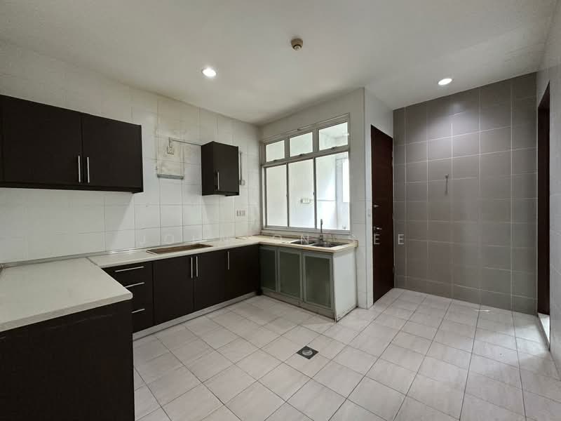 2.5-storey Terraced House for Rent in USJ Heights (Subang Jaya) - Johnson See - Kitchen - PropertyGuru.com.my
