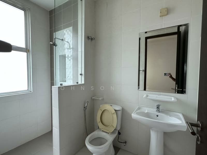 2.5-storey Terraced House for Rent in USJ Heights (Subang Jaya) - Johnson See - Bathroom - PropertyGuru.com.my