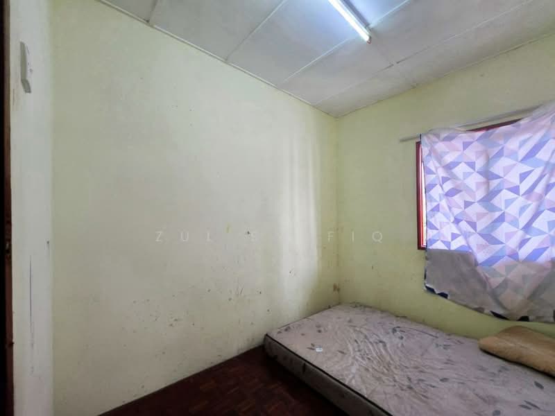 Apartment for Sale at Apartment Okid - Zul Syafiq - Bedroom - PropertyGuru.com.my