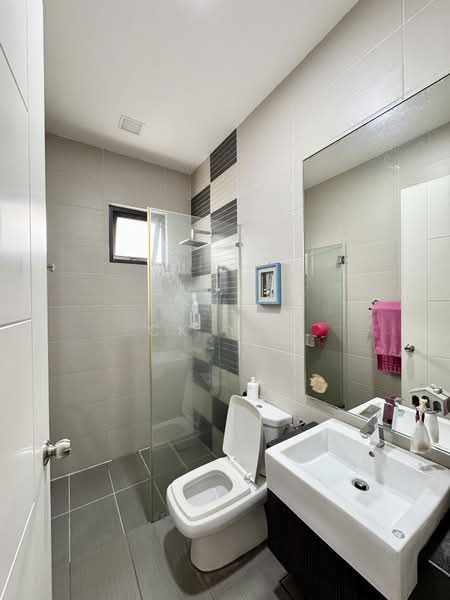 Semi-Detached House for Sale in Taman Equine (Seri Kembangan) - CK Yee - PropertyGuru.com.my