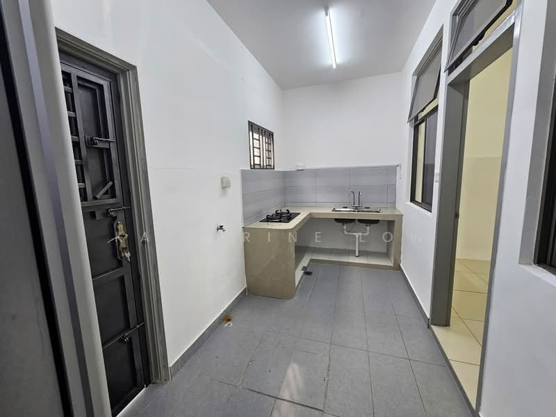 2-storey Terraced House for Sale in Iskandar Puteri (Nusajaya) (Johor) - Katherine Low - Kitchen - PropertyGuru.com.my