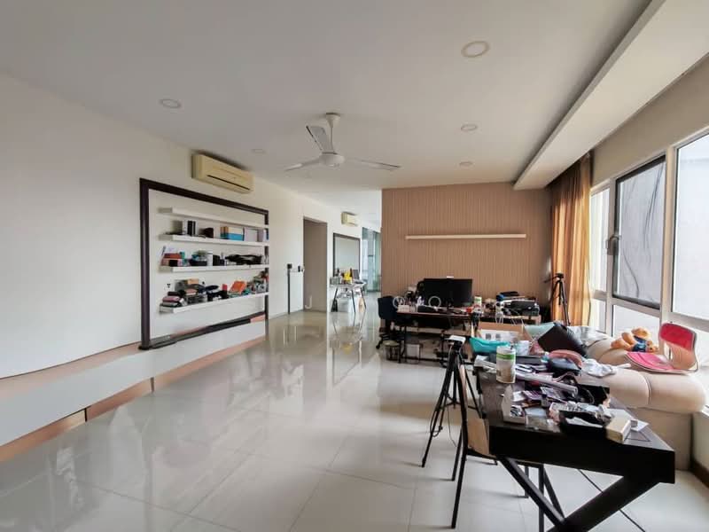 Kondominium untuk Dijual di Central Park condominium - S J Foo - Living Room - PropertyGuru.com.my