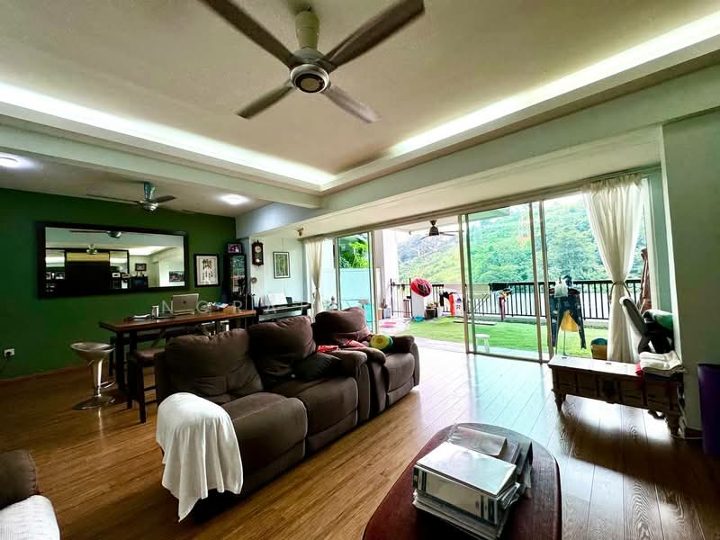 Condominium for Sale at Armanee Terrace - Norafian SMH - Living Room - PropertyGuru.com.my