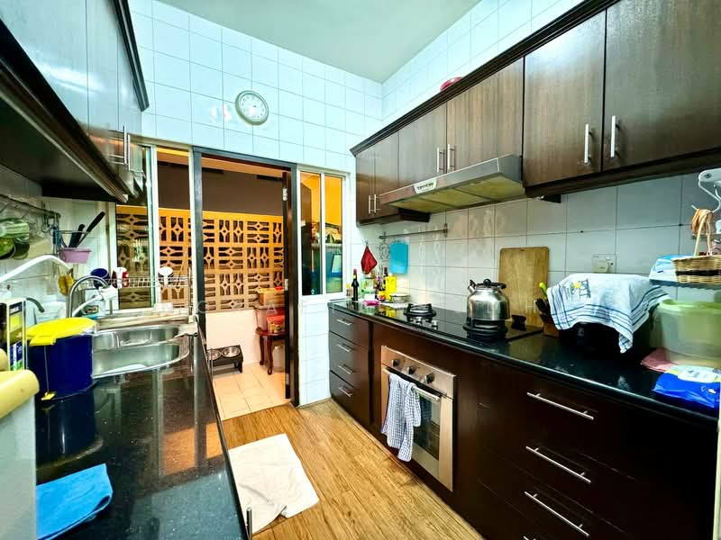 Condominium for Sale at Armanee Terrace - Norafian SMH - Kitchen - PropertyGuru.com.my