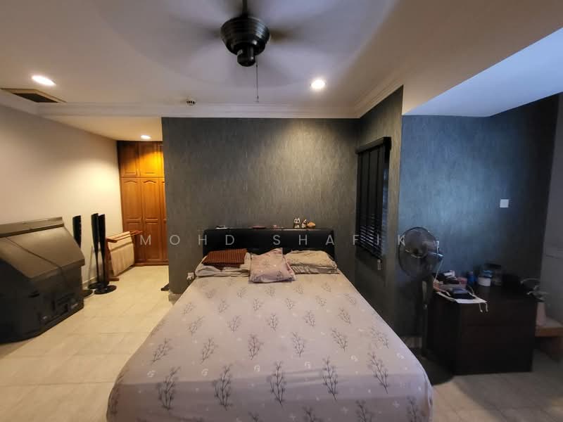 2-storey Terraced House for Sale in Kota Kemuning (Shah Alam) - Mohd Shafik - Bedroom - PropertyGuru.com.my