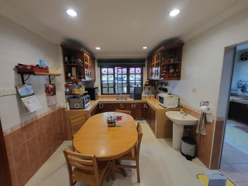 2-storey Terraced House for Sale in Kota Kemuning (Shah Alam) - Mohd Shafik - Kitchen - PropertyGuru.com.my