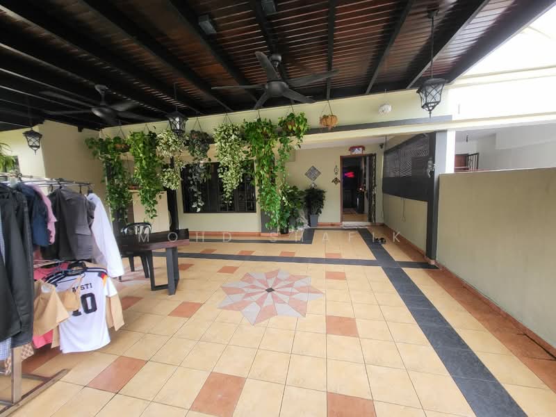 2-storey Terraced House for Sale in Kota Kemuning (Shah Alam) - Mohd Shafik - Exterior - PropertyGuru.com.my