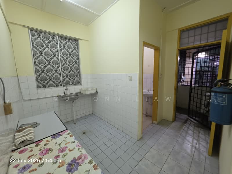 Apartment for Rent at Regency Park - Vui Onn Liaw - Kitchen - PropertyGuru.com.my