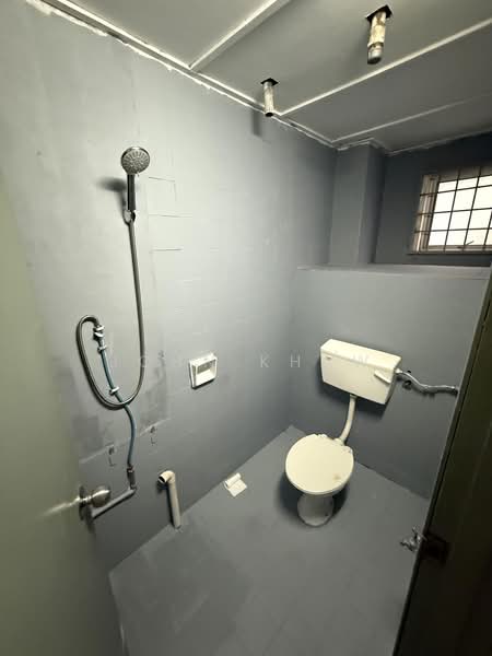 Shop for Rent in Pusat Bandar Puchong (Puchong) - John Khaw - Bathroom - PropertyGuru.com.my