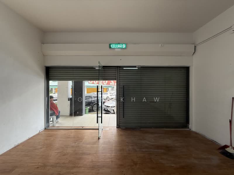Shop for Rent in Pusat Bandar Puchong (Puchong) - John Khaw - Entrance - PropertyGuru.com.my