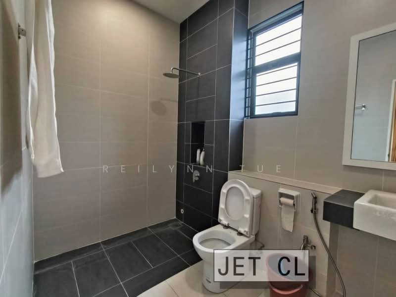 Rumah Teres 2.5-Tingkat untuk Dijual di Setia Utama (Setia Alam) - Reilynn Tue - Bathroom - PropertyGuru.com.my