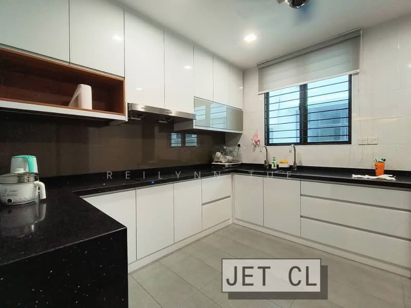 Rumah Teres 2.5-Tingkat untuk Dijual di Setia Utama (Setia Alam) - Reilynn Tue - Kitchen - PropertyGuru.com.my