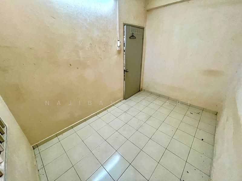 Rumah Teres 2-Tingkat untuk Dijual di Seksyen 8 (Bangi) - Najibah Sahari - PropertyGuru.com.my