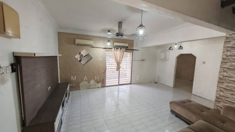 Rumah Teres 2-Tingkat untuk Dijual di Bandar Saujana Putra (Tanjong Duabelas) - Mahafiz . - PropertyGuru.com.my
