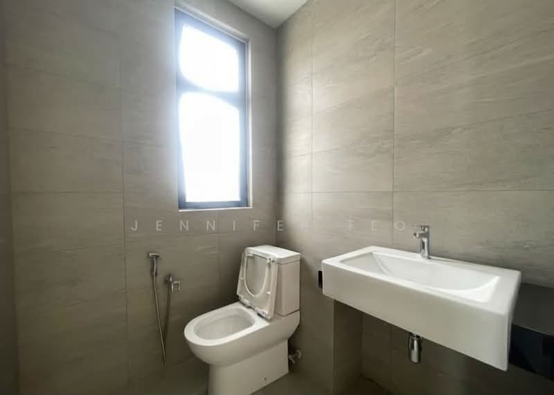 Semi-Detached House for Sale in Bandar Gamuda Gardens (Rawang) - Jennifer Teo - Bathroom - PropertyGuru.com.my