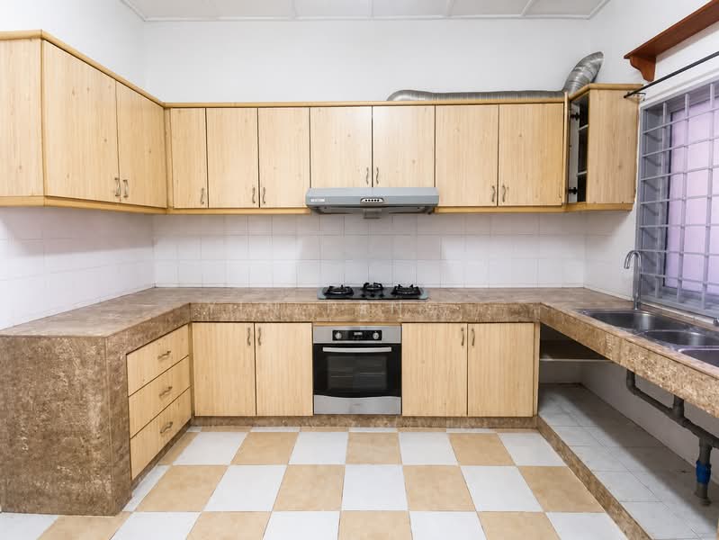 Rumah Teres 1 Tingkat untuk Disewa di Taman Tun Dr Ismail (Kuala Lumpur) - Yin Peng . - Kitchen - PropertyGuru.com.my