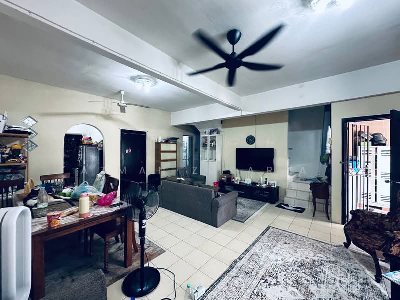 2-storey Terraced House for Sale in Taman Desa Mas (Rawang) - AZMAN ZAKARIA - Living Room - PropertyGuru.com.my