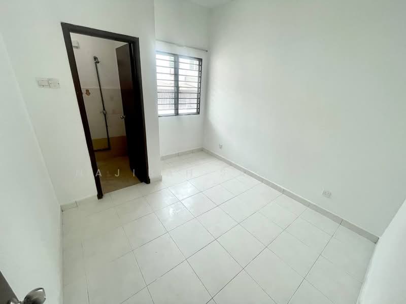 2-storey Terraced House for Sale in Bandar Teknologi Kajang (Kajang) - Najibah Sahari - PropertyGuru.com.my