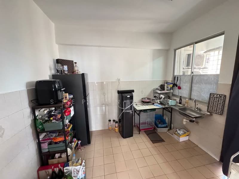 Pangsapuri untuk Dijual di Pangsapuri Persiaran Tanjung - Stephanie Yap - Kitchen - PropertyGuru.com.my