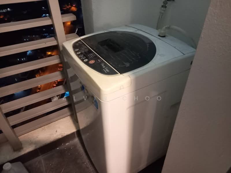 Kediaman Servis untuk Disewa di Silk Sky - Alvin Choo - Balcony - PropertyGuru.com.my