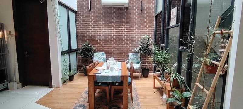 Terraced House for Rent in Damansara Perdana (Selangor) - James Law - Dining Room - PropertyGuru.com.my