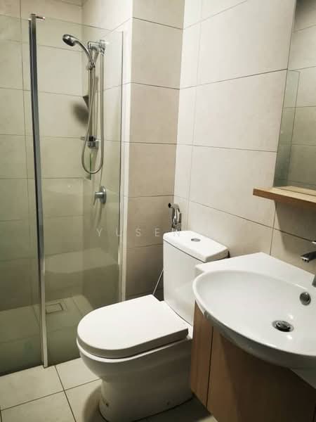 Servis Apartment untuk Disewa di Sinaran @ Utropolis - Yusen . - Bathroom - PropertyGuru.com.my