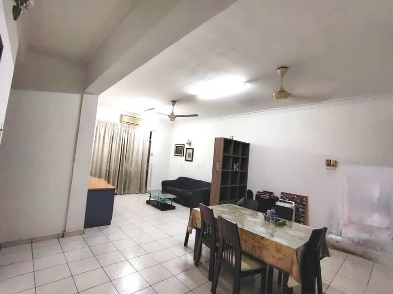 Condominium for Sale at Impian Heights - Yeong Khek Tan - Living Room - PropertyGuru.com.my