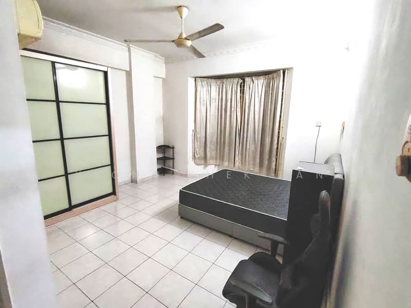 Condominium for Sale at Impian Heights - Yeong Khek Tan - Bedroom - PropertyGuru.com.my
