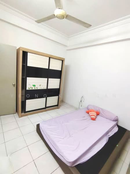 Condominium for Sale at Impian Heights - Yeong Khek Tan - Bedroom - PropertyGuru.com.my