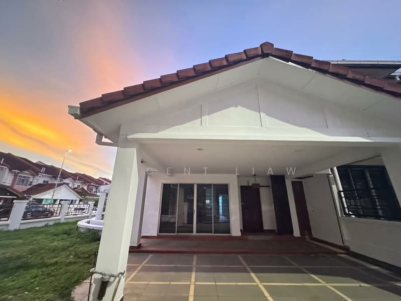 Rumah Teres 2-Tingkat untuk Dijual di Ara Damansara (Selangor) - Vincent Liaw - Exterior - PropertyGuru.com.my