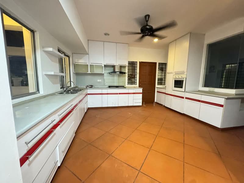 Rumah Teres 2-Tingkat untuk Dijual di Ara Damansara (Selangor) - Vincent Liaw - Kitchen - PropertyGuru.com.my