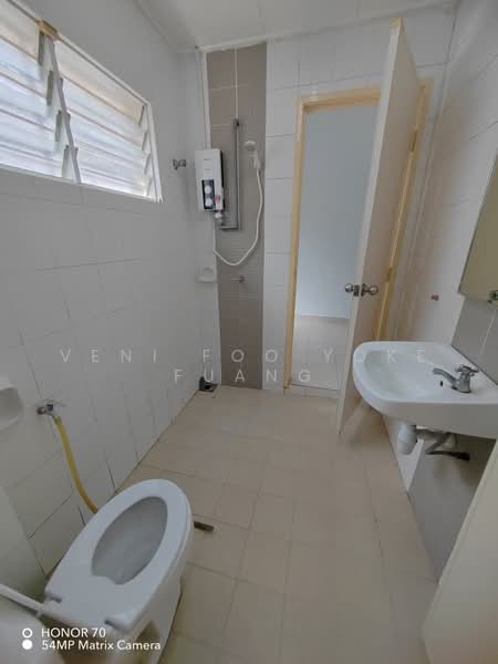 2-storey Terraced House for Rent in Alam Nusantara (Setia Alam) - Veni Foo Yoke Fuang - Bathroom - PropertyGuru.com.my