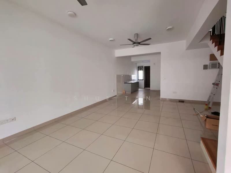 2-storey Terraced House for Rent in Bukit Raja (Selangor) - Shue Tan - Living Room - PropertyGuru.com.my